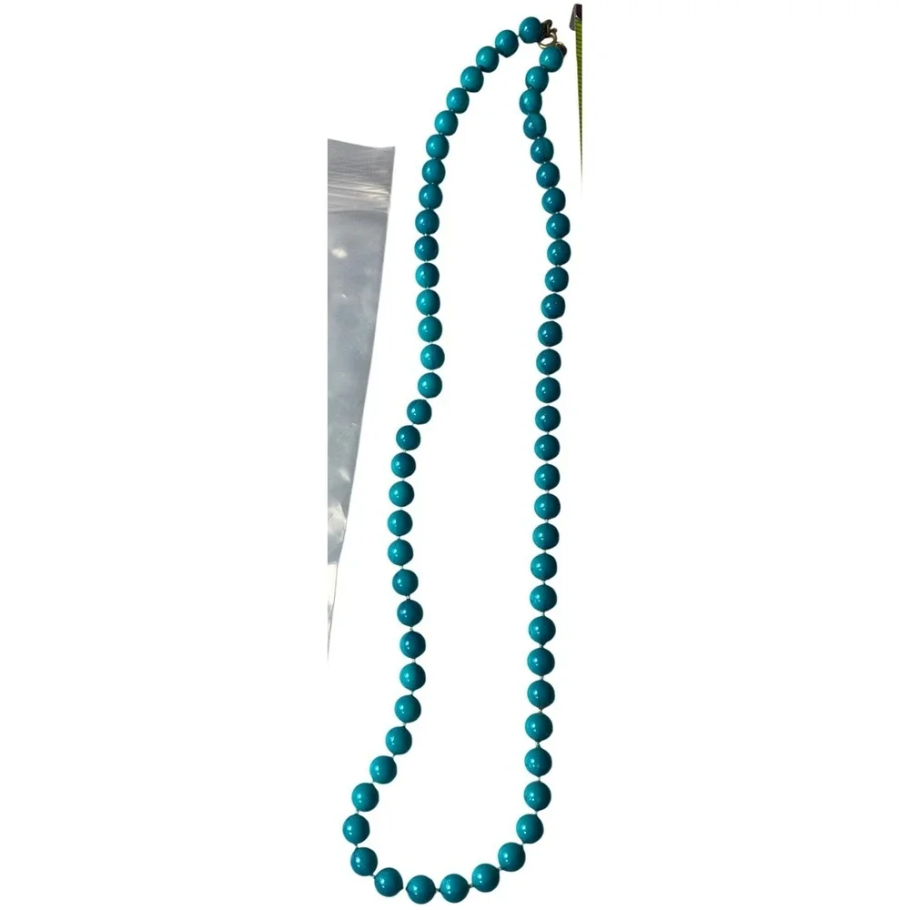 Vintage Faux Turquoise Beaded Necklace 22 Inch Blue Round Bead Barrel Clasp 2652